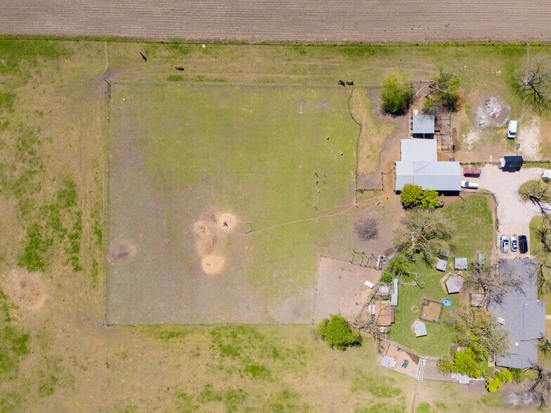 More Photos Of 11001 S State Highway 95, Taylor Land For Sale