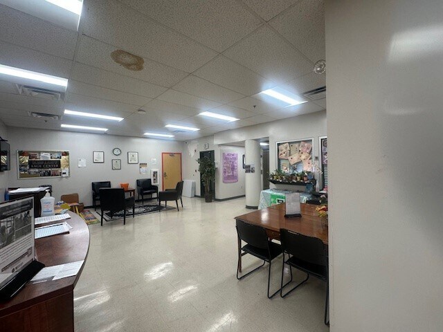 More Photos Of 301-319 N Gay St, Baltimore Office For Sale