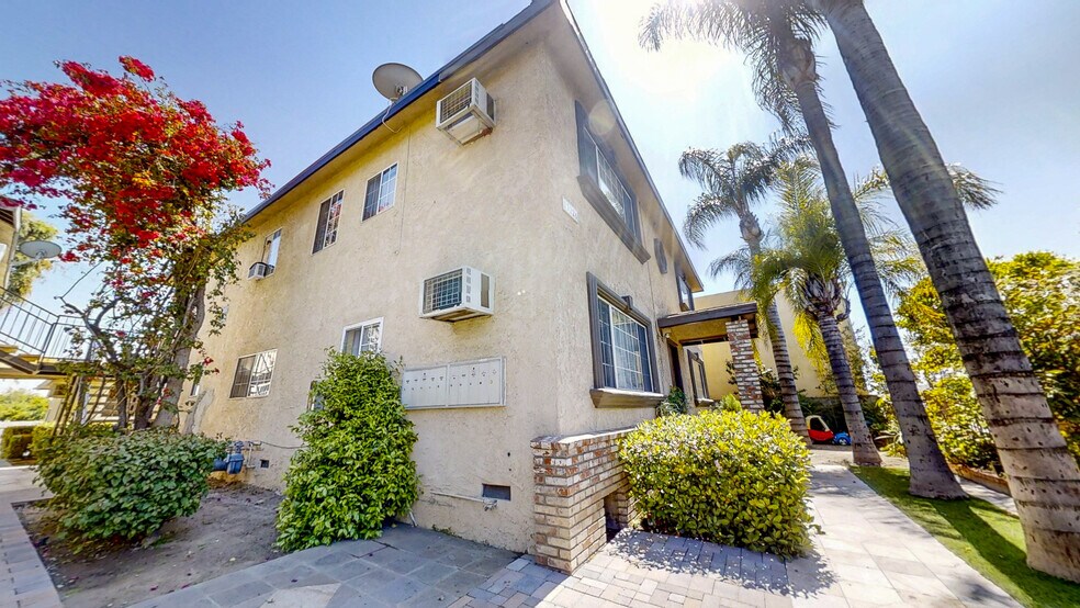More Photos Of 13226 Paxton St, Pacoima Apartments For Sale