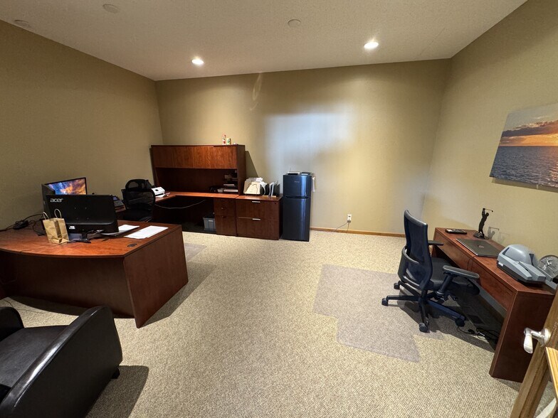 More Photos Of 6221 S 58th St, Lincoln Loft Creative Space For Sale