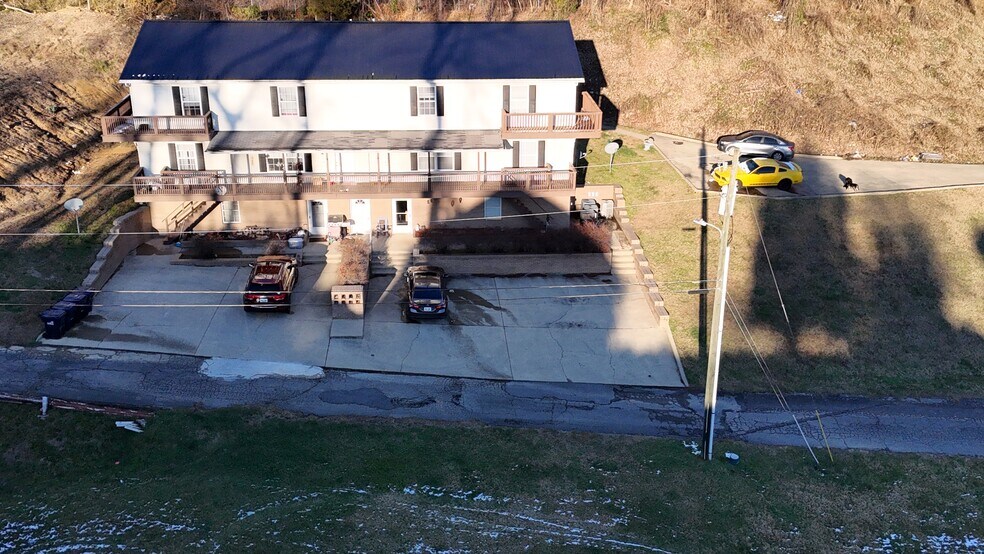 More Photos Of 751 Hunt St, Ashland Apartments For Sale