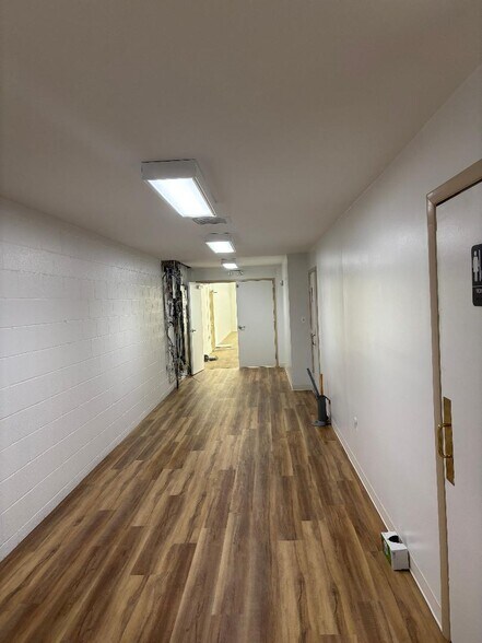 More Photos Of 316 E Market St, Leesburg Office For Sale