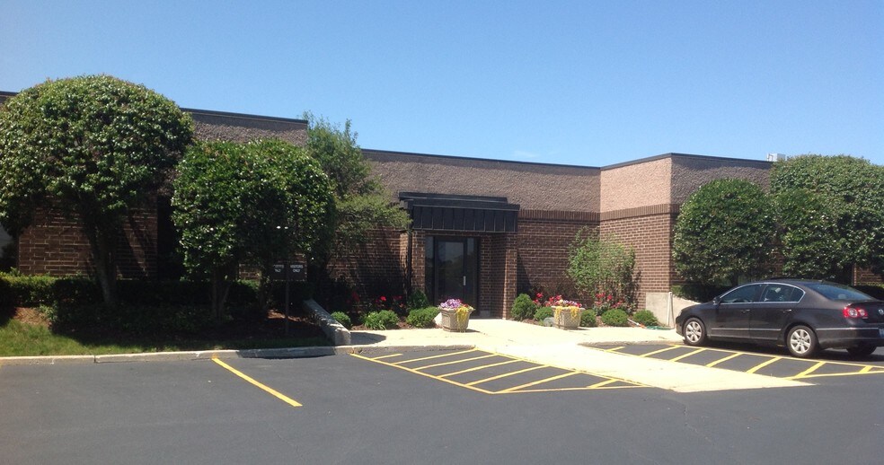 More Photos Of 155 Revere Dr, Northbrook Office For Lease