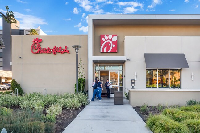 More Photos Of 3640 Central Ave, Riverside Restaurant For Sale