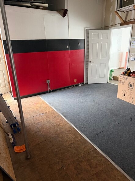 More Photos Of 126 Washington Ave, Belleville Storefront Retail Residential For Lease