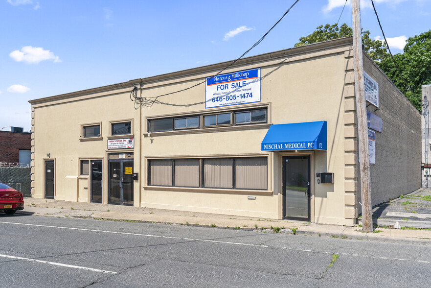 Primary Photo Of 172-174 Herricks Rd, Mineola Office For Sale