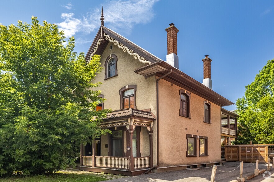 Primary Photo Of 245 Laurier Av E, Ottawa Apartments For Sale