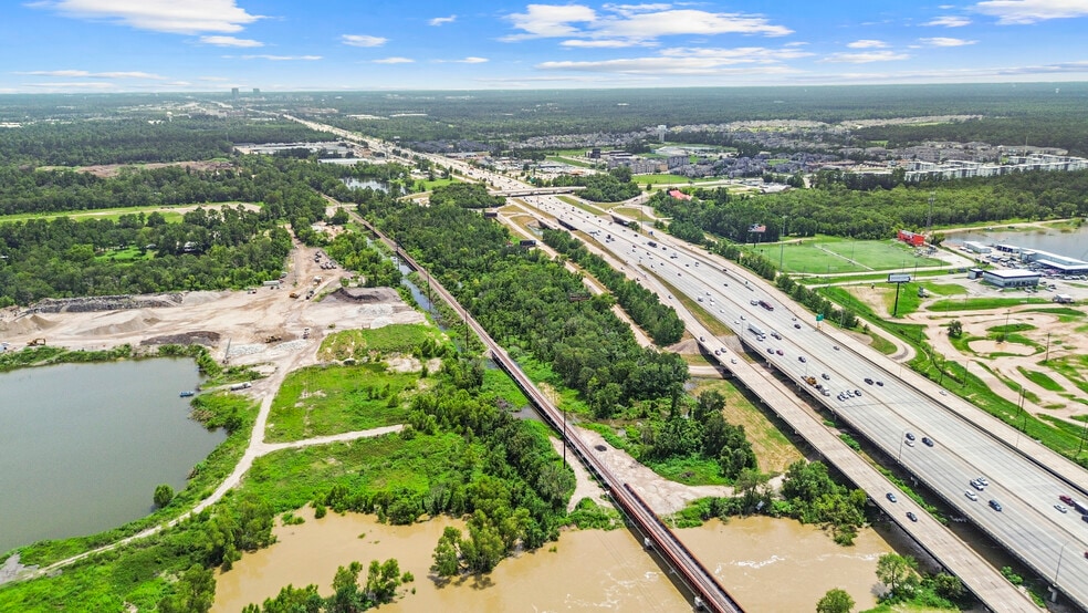 More Photos Of 14815 Interstate 45 S, Conroe Land For Lease