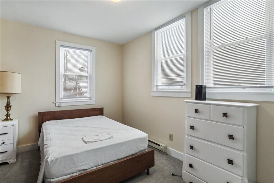 More Photos Of 229 E Union St, Cumberland Apartments For Sale