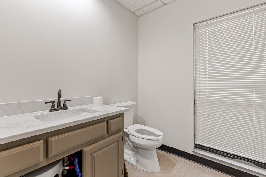 More Photos Of 1515 S Boulder Ave, Tulsa Office For Lease