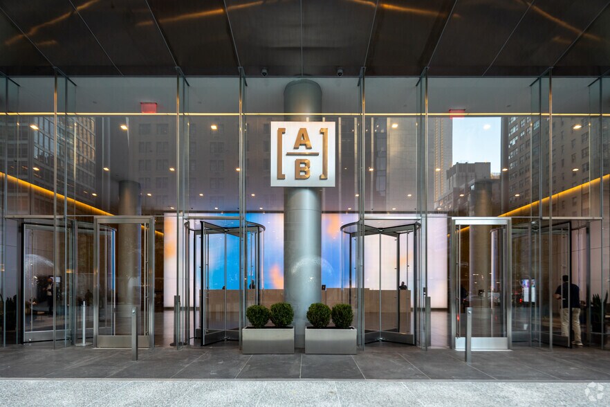 More Photos Of 1345 Avenue of the Americas, New York Office For Sale