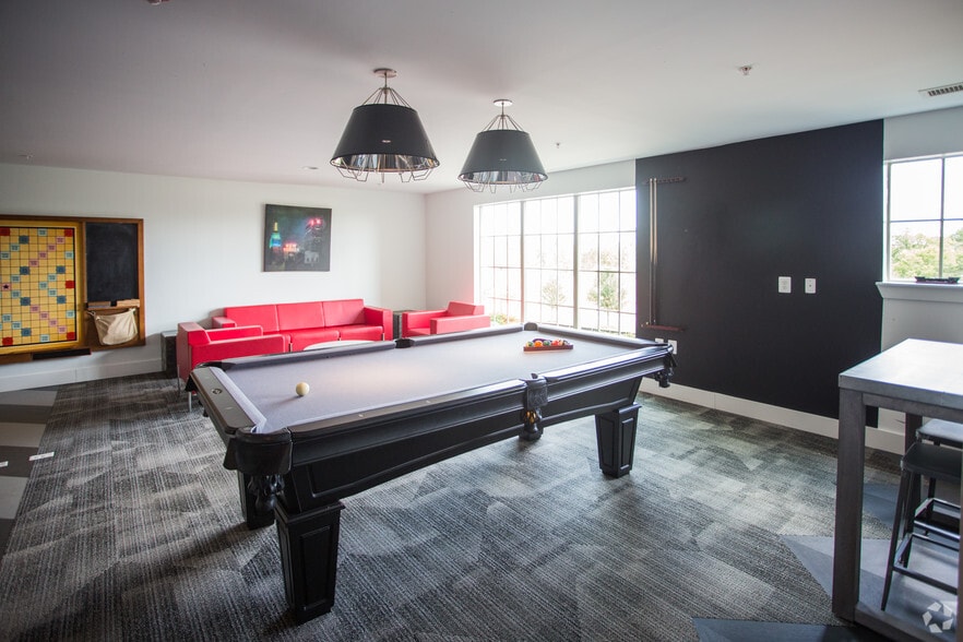 More Photos Of Mooreview Pky @ Loudoun County Pky, Ashburn Unknown For Lease