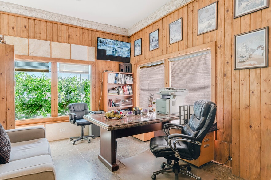 More Photos Of 1679 E Ramsey St, Banning Freestanding For Sale