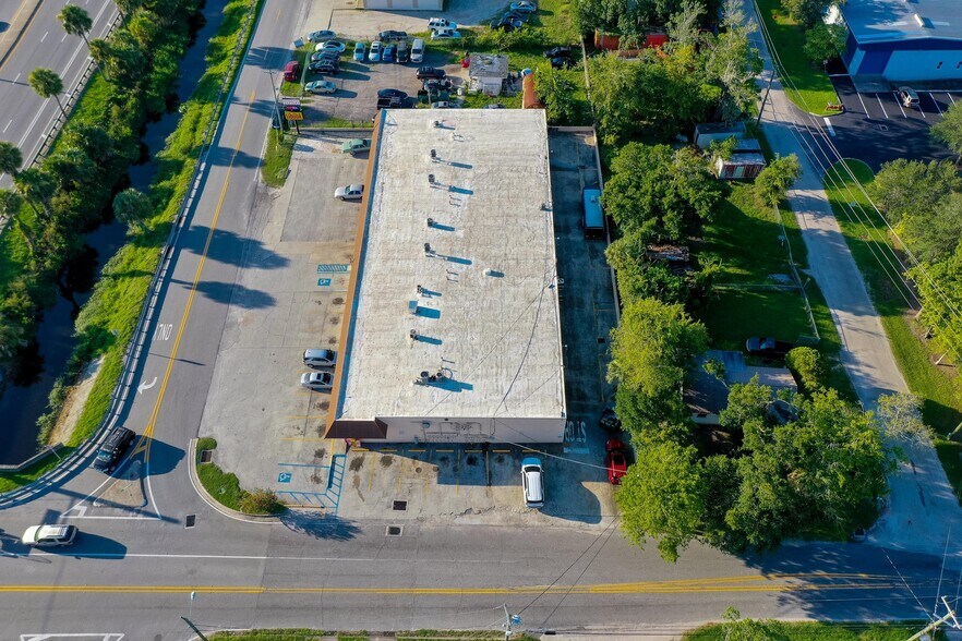 More Photos Of 1396 N Nova Rd, Daytona Beach Storefront Retail Office For Sale