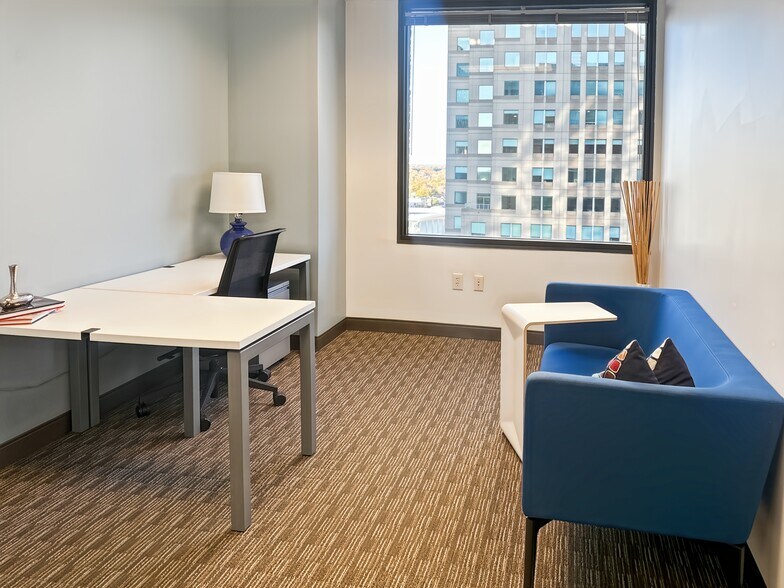 More Photos Of 421 fayetteville St, Raleigh Coworking Space