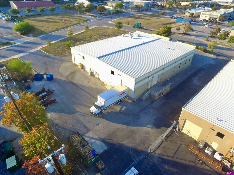 More Photos Of 5826 Hawk Springs Rd, San Antonio Warehouse For Sale