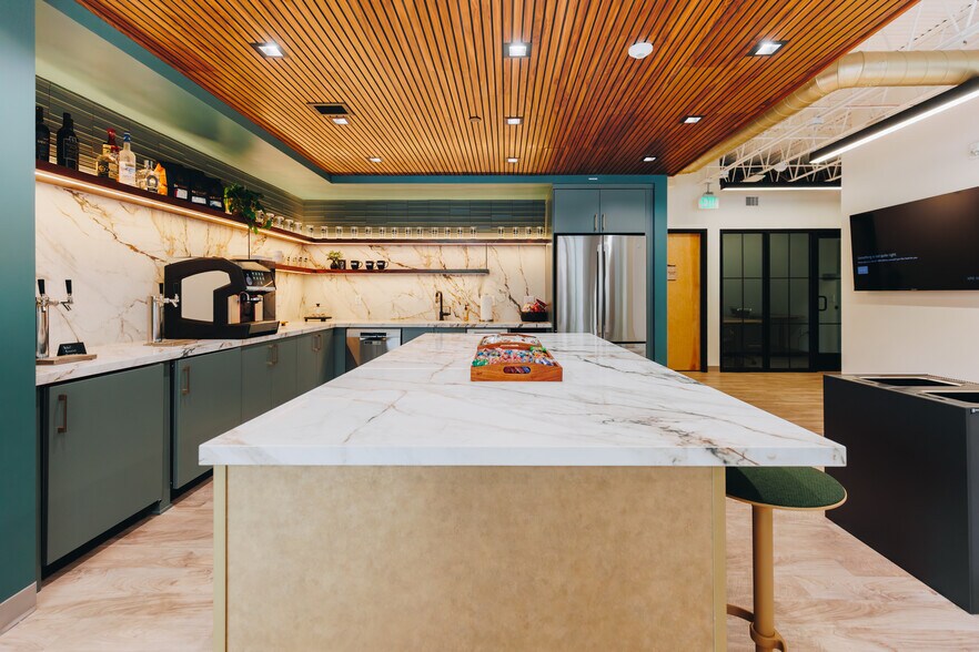 More Photos Of 2040 14th St, Boulder Office For Lease
