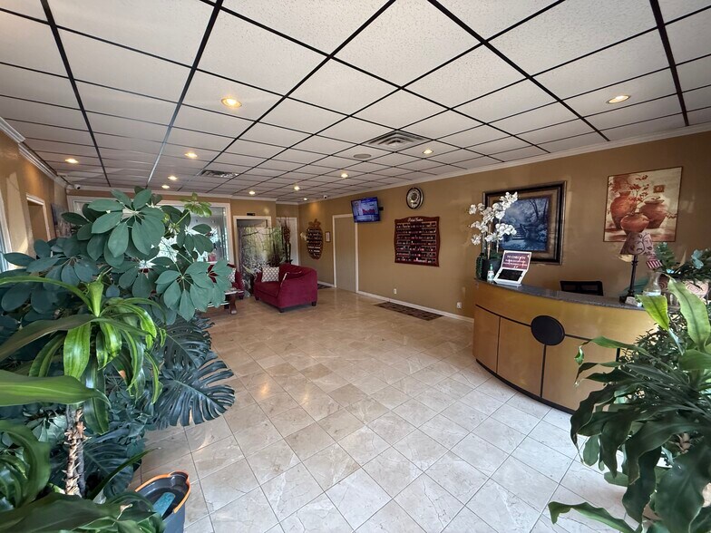 More Photos Of 1816 E Southeast Loop 323, Tyler General Retail For Sale