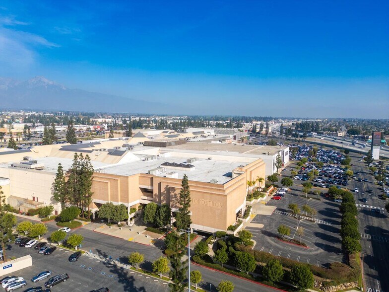 More Photos Of 5060 Montclair Plaza Ln, Montclair Unknown For Lease