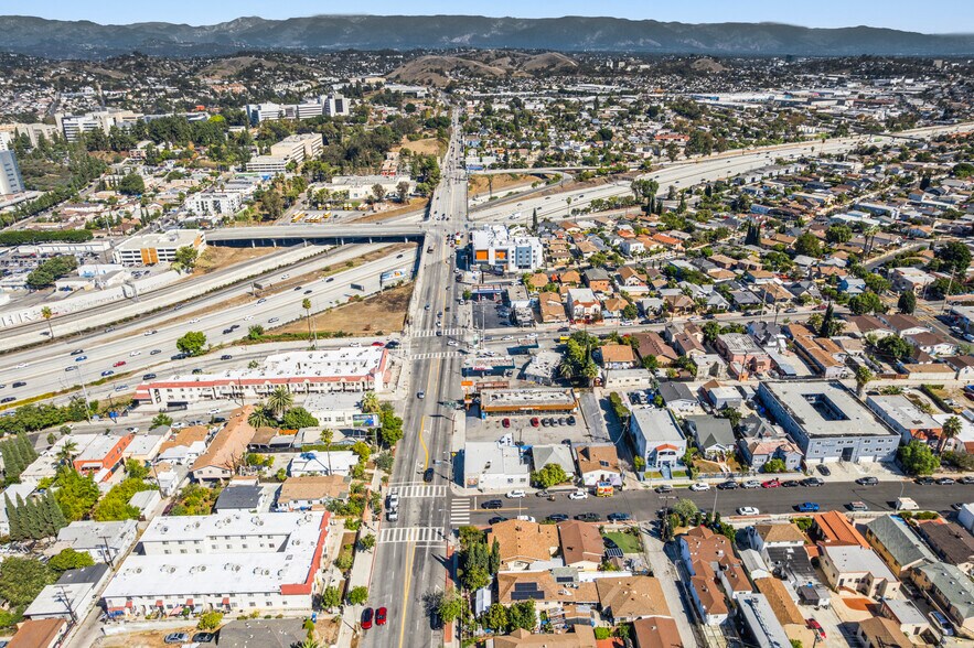 More Photos Of 900 N Soto St, Los Angeles General Retail For Sale