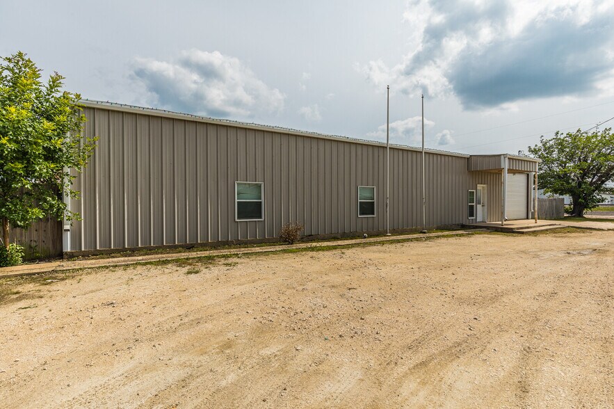 More Photos Of 118 Monroe St., Itasca Office For Lease