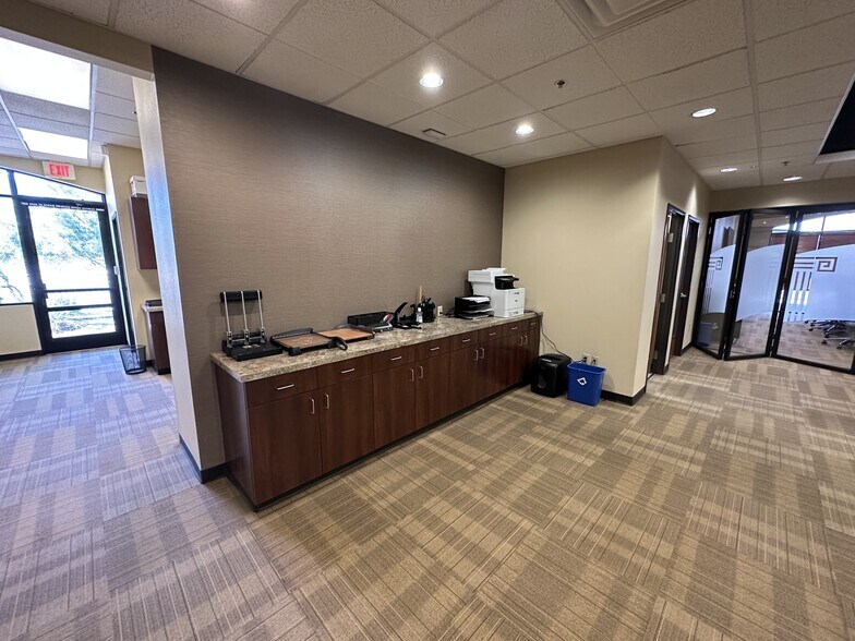 More Photos Of 2239 W Baseline Rd, Tempe Office For Sale