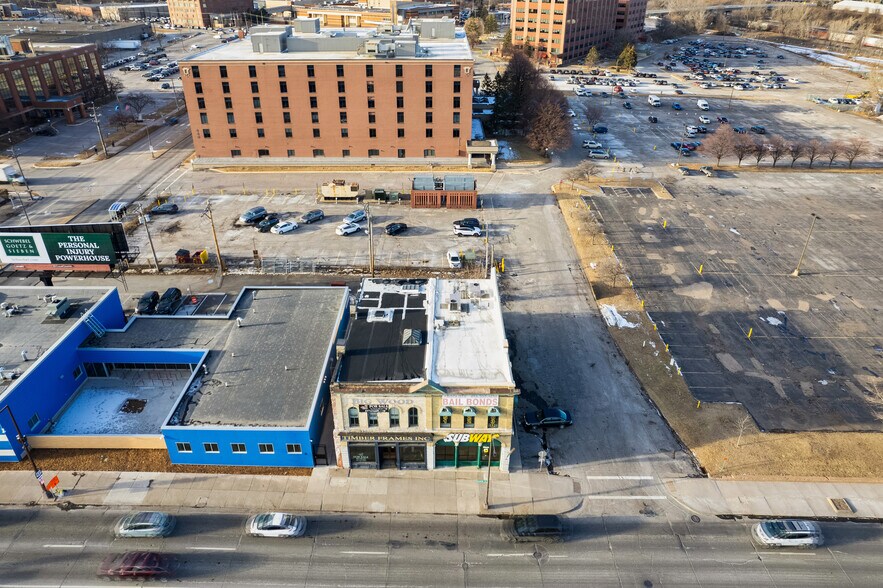 More Photos Of 449 7th St E, Saint Paul Storefront For Sale