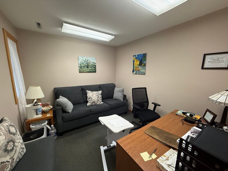 More Photos Of 8287-8289 Loop Rd, Baldwinsville Office For Lease