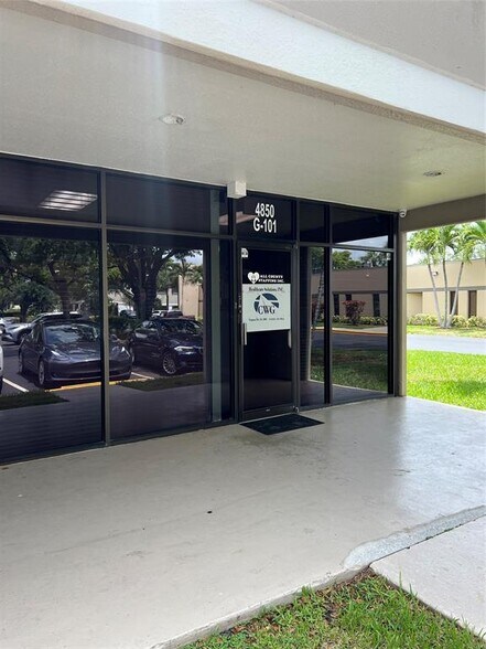 More Photos Of 4850 N State Road 7, Fort Lauderdale Office For Lease