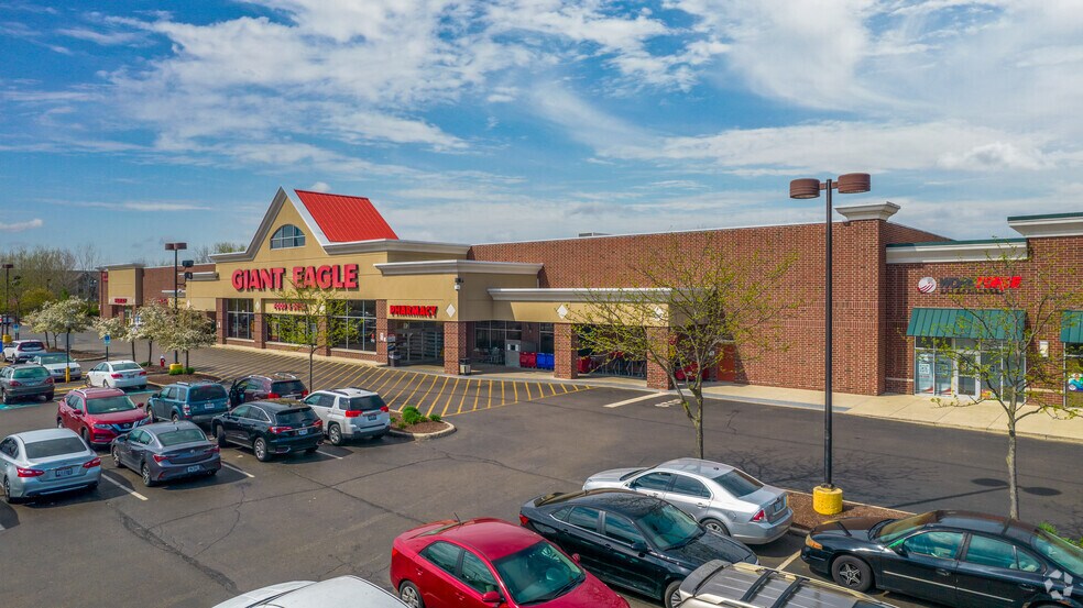 More Photos Of 3773-3841 S Hamilton Rd, Columbus Storefront For Lease