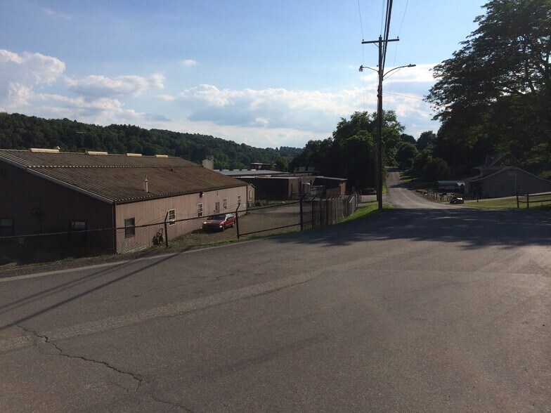 More Photos Of 2 11th St, Penn Warehouse For Sale