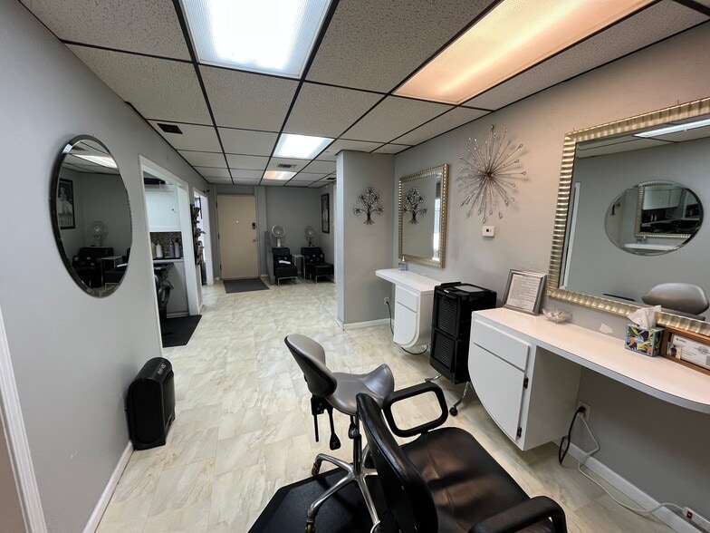 More Photos Of 2747 Riverside Blvd, Sacramento Office Residential For Lease