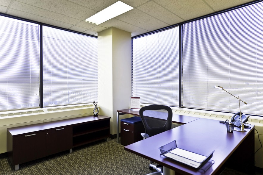 More Photos Of 380 Wellington St, London Coworking Space