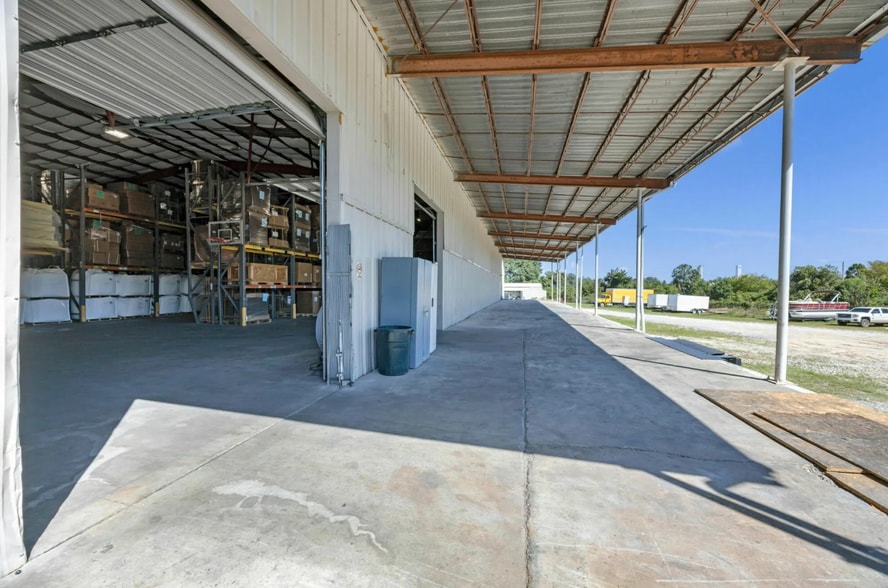 More Photos Of 1305 Dunbar Rd, Cayce Service For Lease