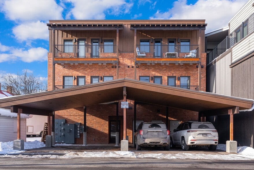 More Photos Of 325 Central Ave, Whitefish Storefront Retail Office For Sale