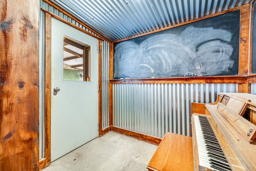 More Photos Of 8336 TX 570, San Angelo Restaurant For Sale