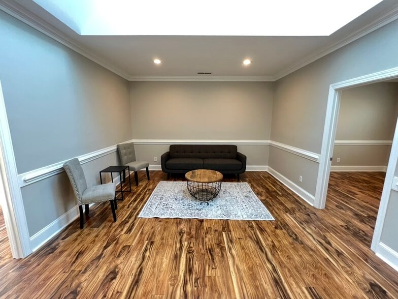 More Photos Of 172-182 Mine Lake Ct, Raleigh Office For Sale