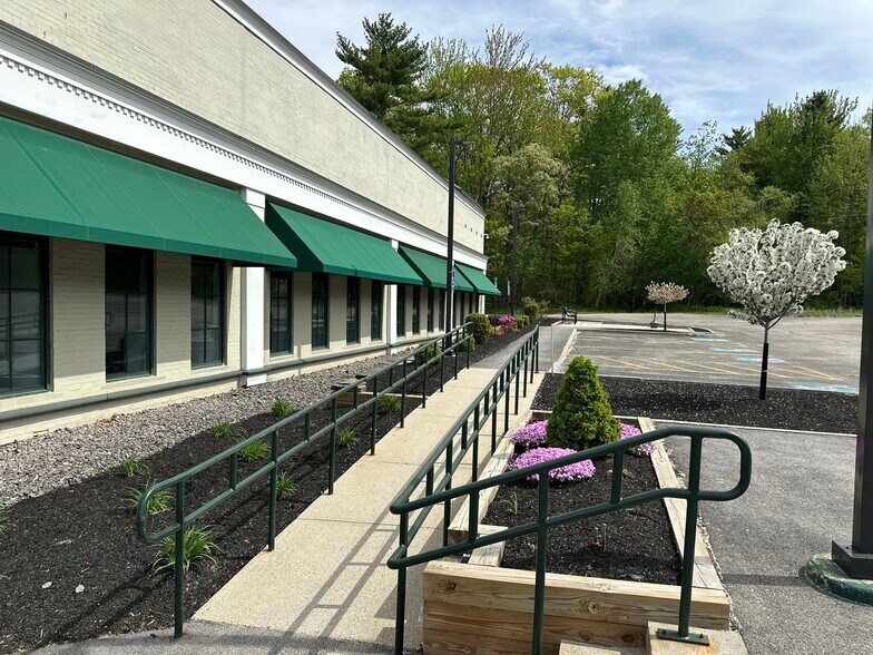 More Photos Of 901 Washington Ave, Portland Office For Lease