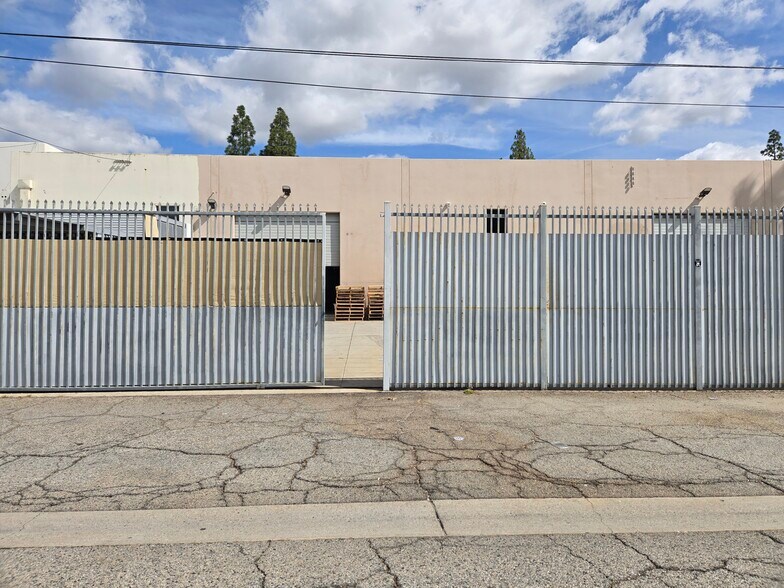 More Photos Of 20554 Plummer St, Chatsworth Manufacturing For Lease