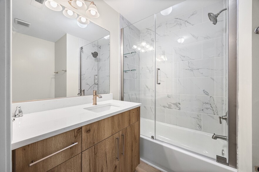 More Photos Of 5306-5320 Park Rd, Charlotte Apartments For Sale
