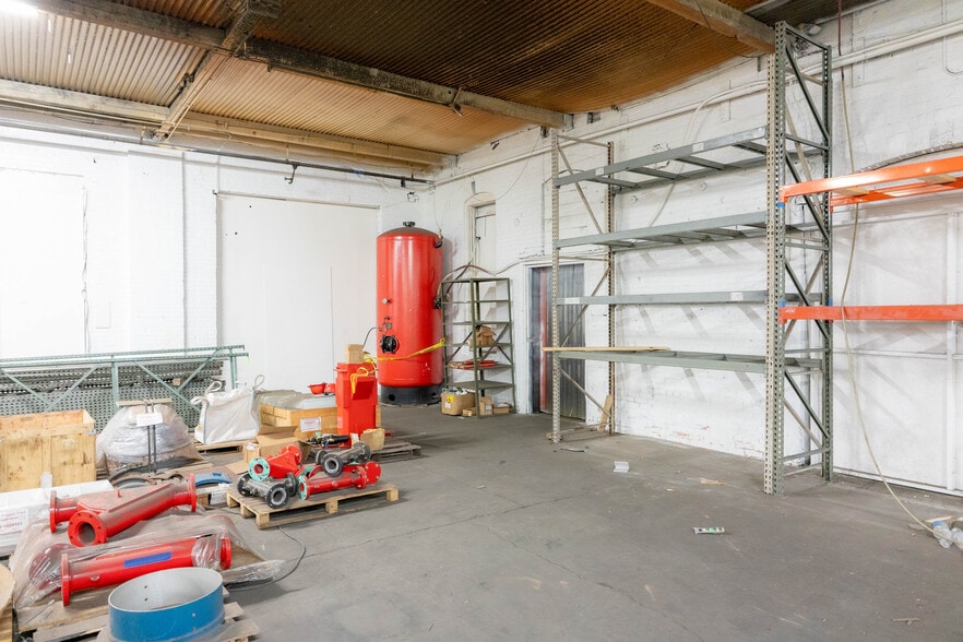 More Photos Of 2424 Columbus Rd, Springfield Warehouse For Sale