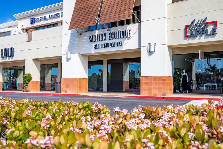 More Photos Of 3433-3545 Del Mar Heights Rd, San Diego Unknown For Lease