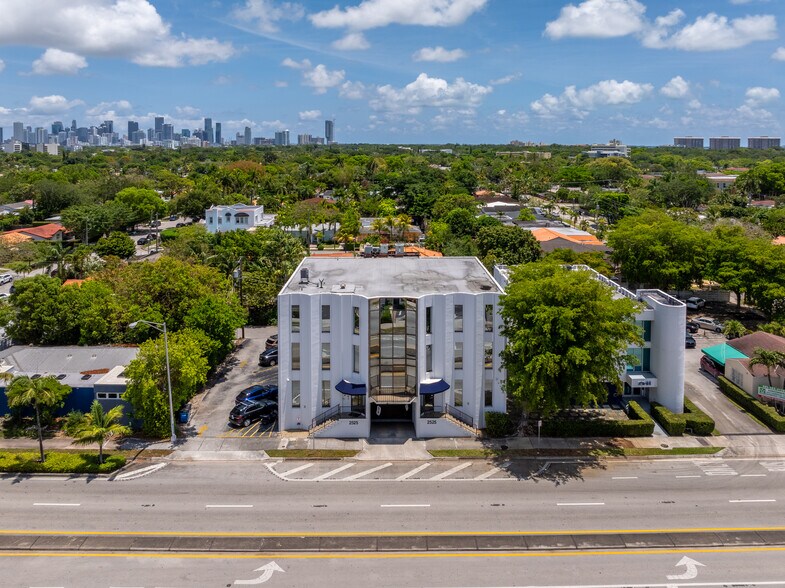 More Photos Of 2525 SW 27th Ave, Miami Medical For Sale