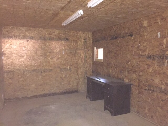More Photos Of 7735 Lettie St, Houston Auto Salvage Facility For Lease