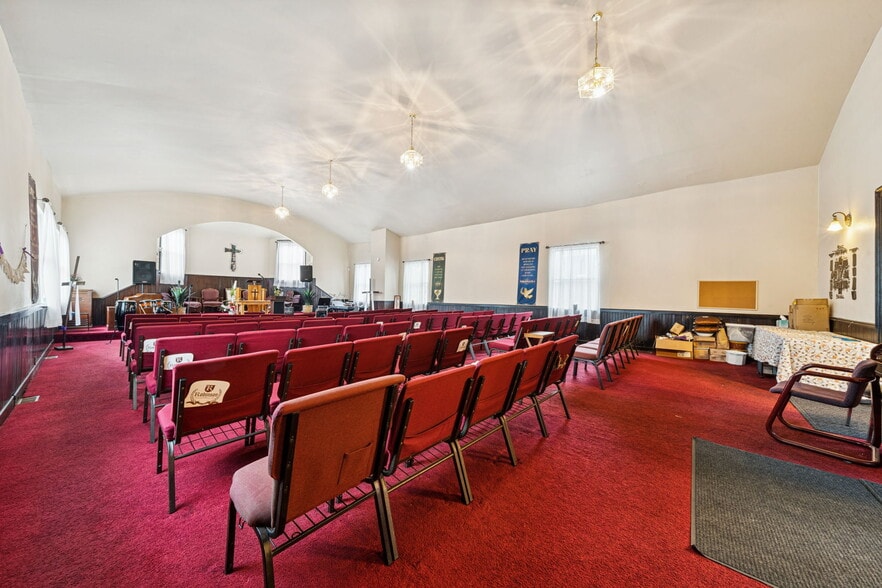More Photos Of 8304 Frankstown Ave, Pittsburgh Religious Facility For Sale