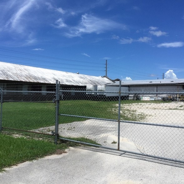 More Photos Of 160 W Haines Blvd, Lake Alfred Self Storage For Sale