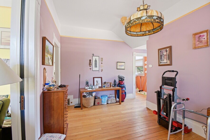 More Photos Of 931 Chestnut St, Alameda Multifamily For Sale