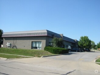 More Photos Of 10095 Hickman Ct, Clive Showroom For Lease