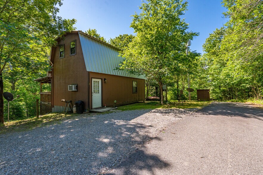 More Photos Of 122 Ouachita River Haven Rd, Pencil Bluff Hotel For Sale