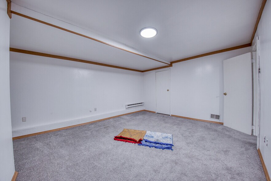 More Photos Of 1080 3rd Ave, North Versailles Warehouse For Sale